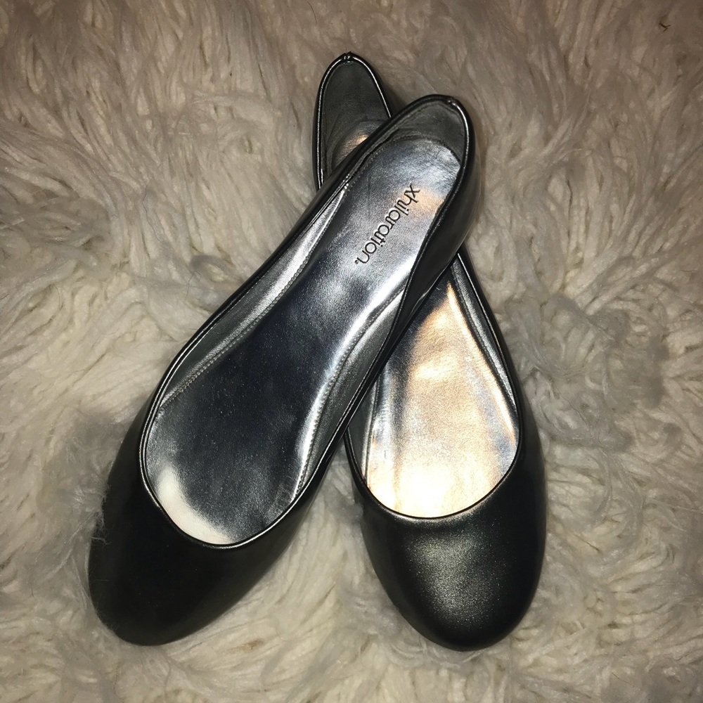Metallic flats